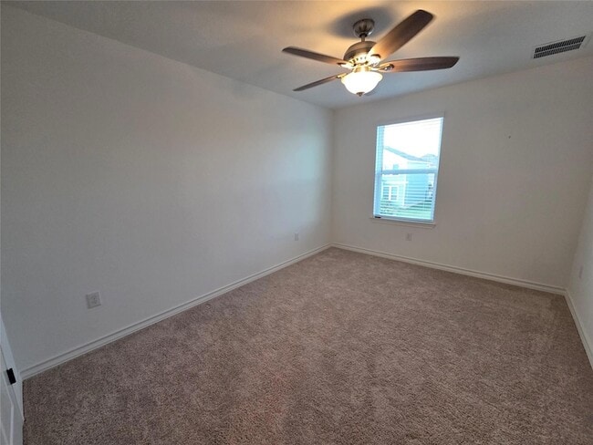 Building Photo - 2913 St Regis Dr
