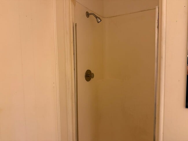 Building Photo - 19 1/2 S. Jefferson, Apt 3