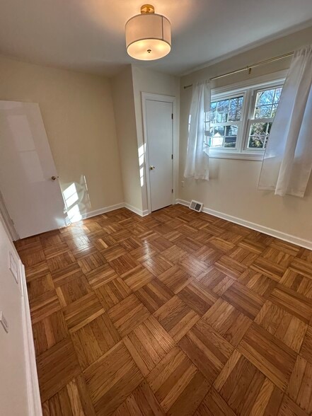 Building Photo - 108 Homewood Rd