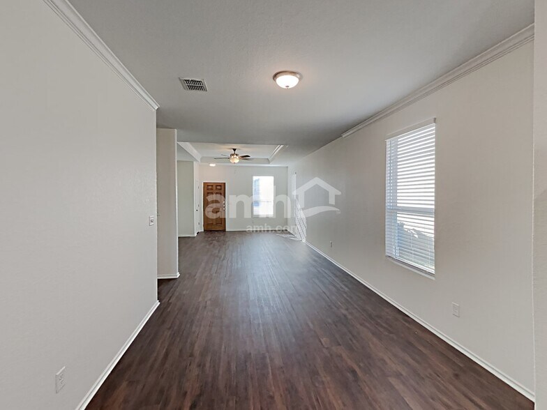 Building Photo - 150 Texas Thistle