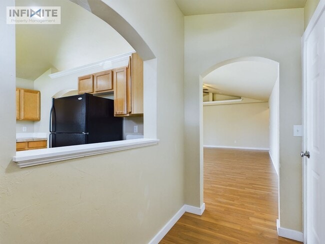 Building Photo - 1113 Las Campanas Dr