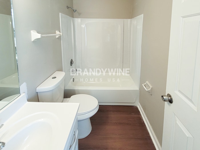 Building Photo - 5962 Cottage Hill Dr