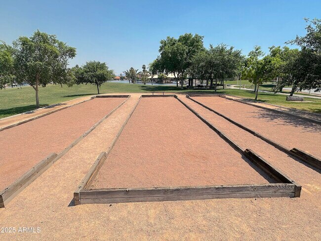Building Photo - 758 S Lagoon Dr