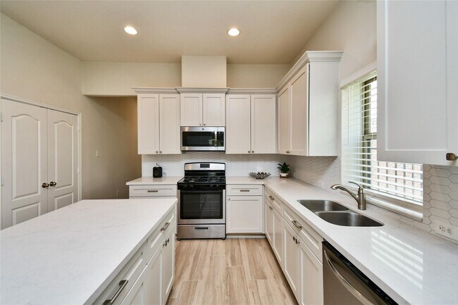 Building Photo - 22 Wood Drake Place