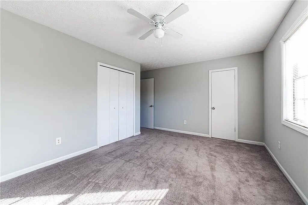 Primary suite - 732 S Candler St