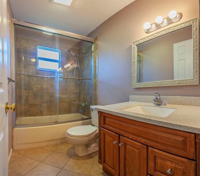 Building Photo - 1504 Meadow St