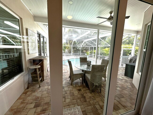 Building Photo - Furnished Six Month Rental - Gorgeous 3/2/2 Pool/Spa Home Tierra Verde