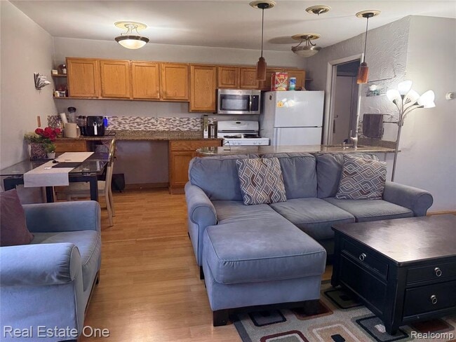 Building Photo - 23677 Stonehenge Blvd