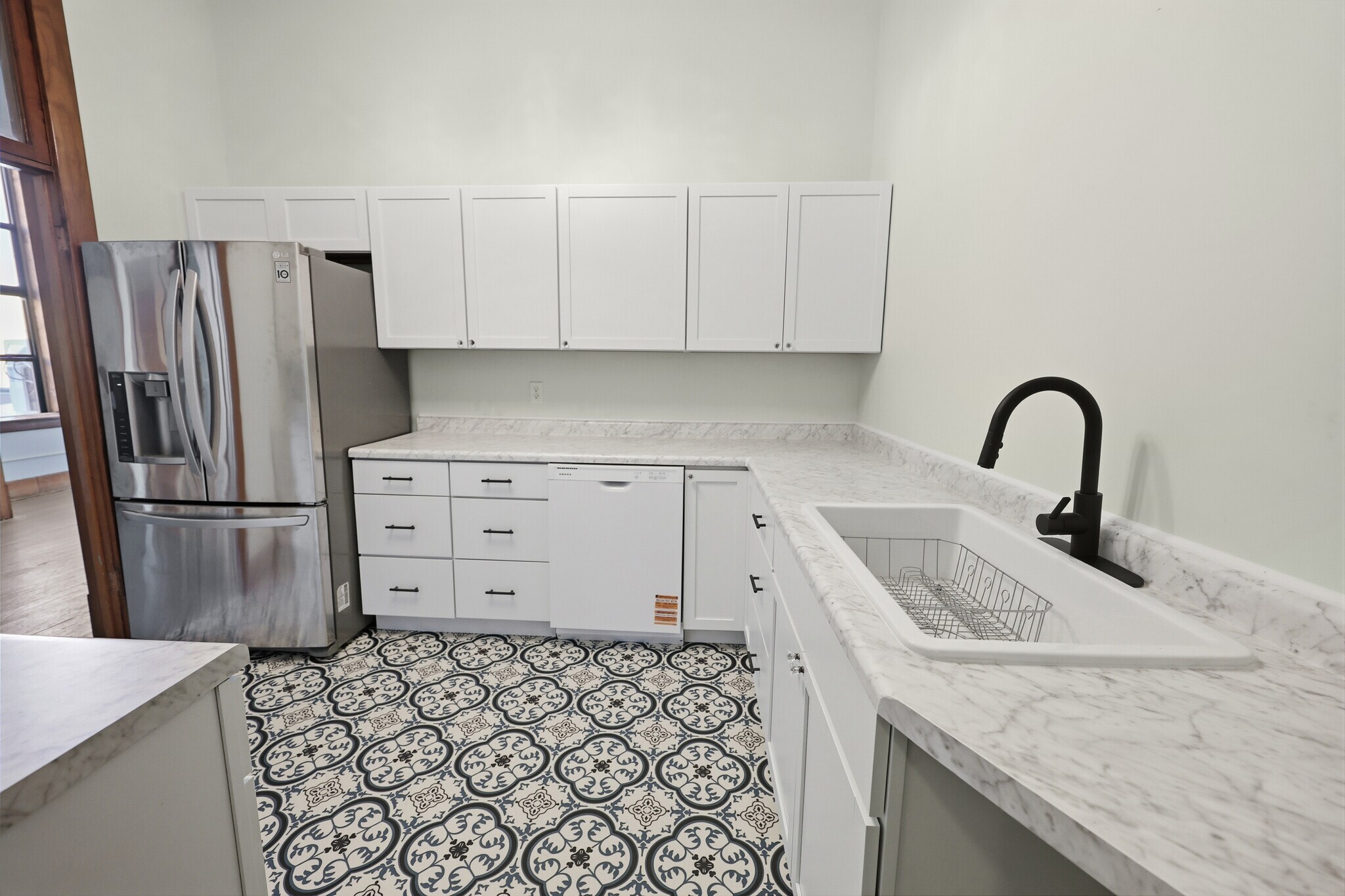 Kitchen - 217 N Sibley Ave