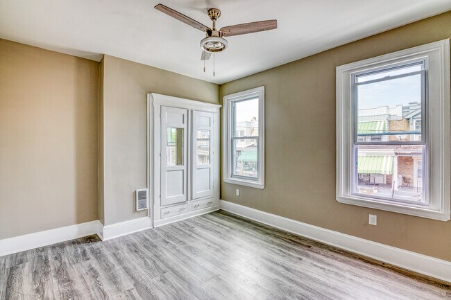 Building Photo - 4834 Olive St