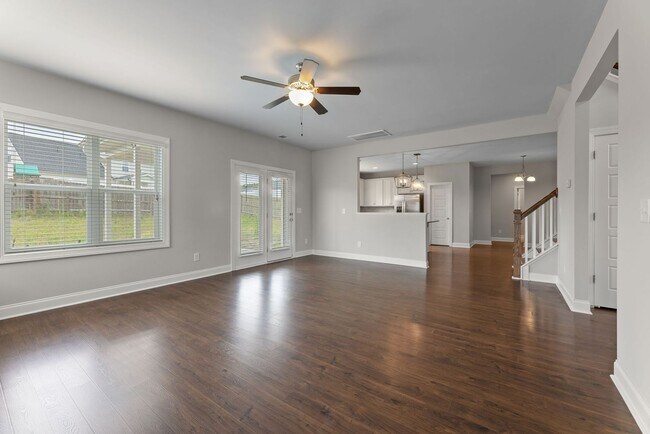 Building Photo - Pristine and Spacious Home in Highly Desirable Winston Pointe