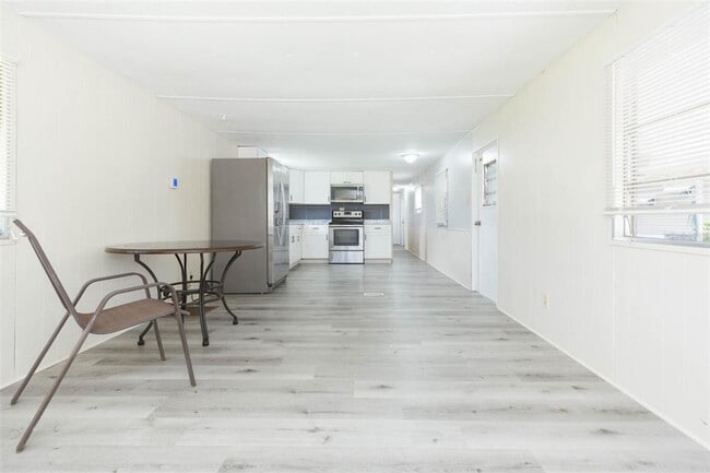 Building Photo - 6610 Avocado Dr