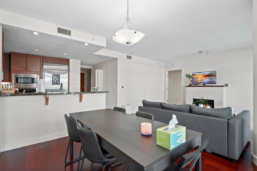 Building Photo - 3141 Michelson Dr