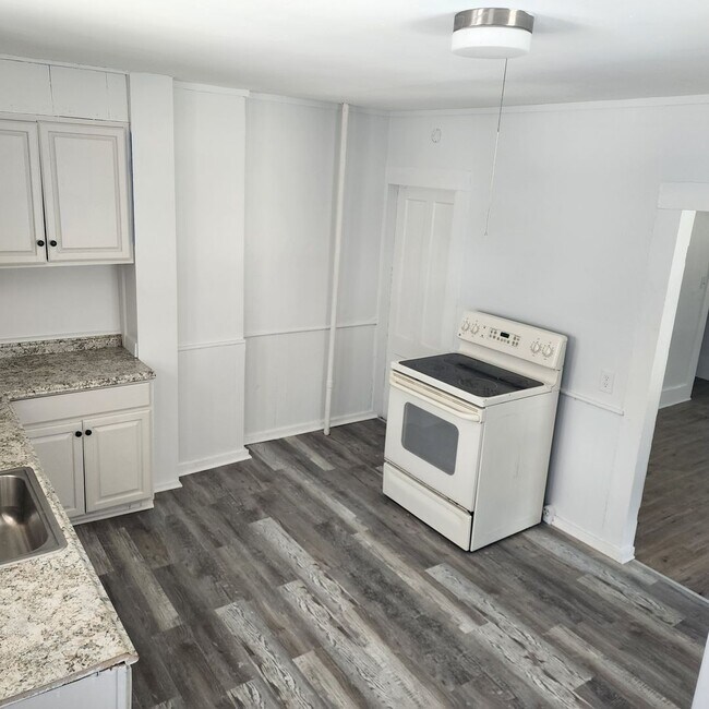 Building Photo - 29-31 Lincoln Pl