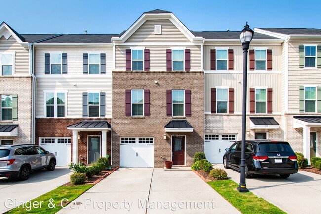 Primary Photo - 4 br, 3.5 bath House - 511 Pemberwich Place