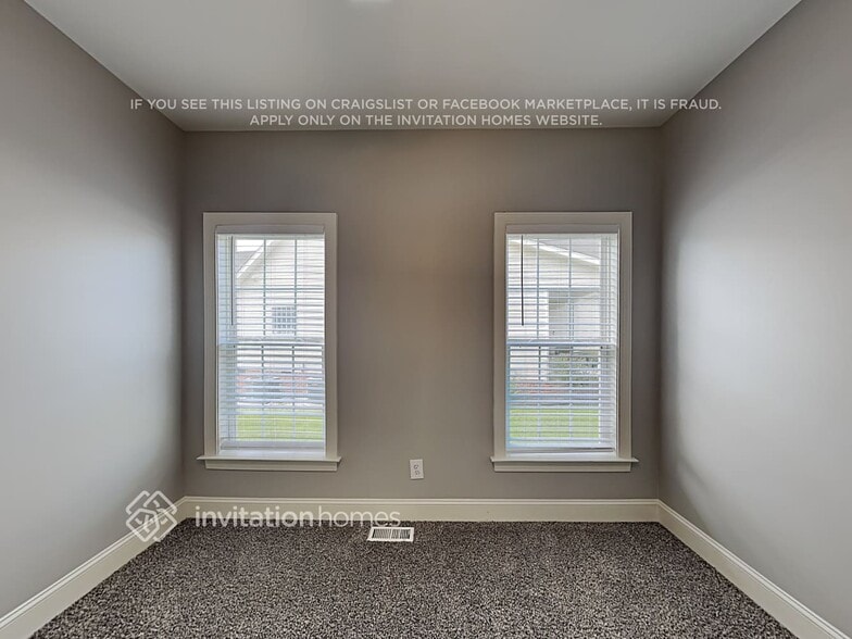 Building Photo - 2008 Watsonia Dr