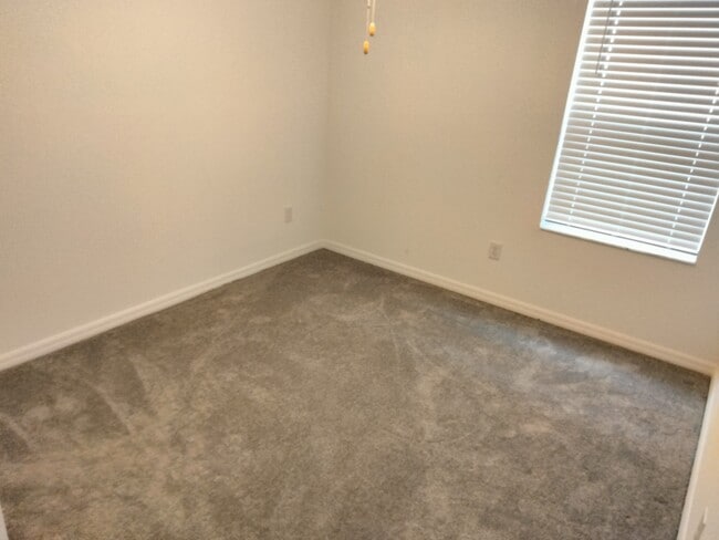 Building Photo - 3186 Oyster Cove St