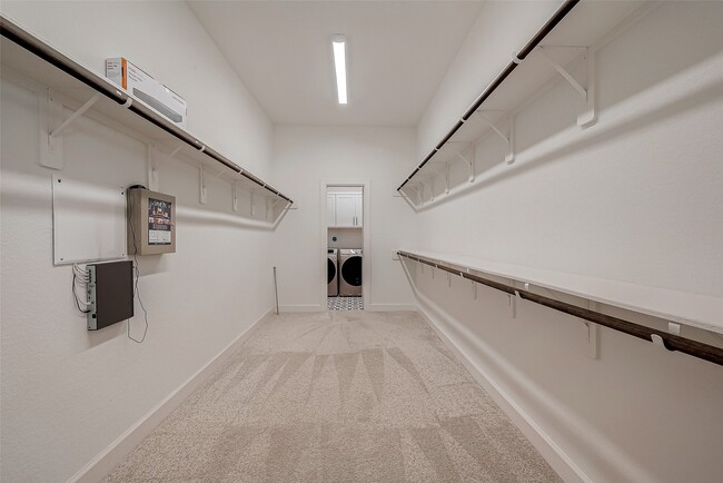 Building Photo - 24351 Dyer Hl Wy