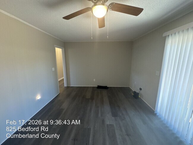 Building Photo - 825 Bedford Rd