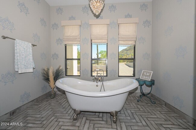 Building Photo - 5861 E Cloud Rd