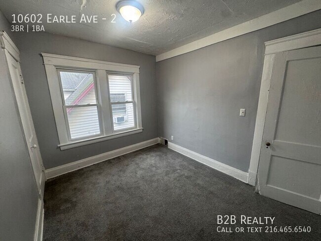 Building Photo - 10602 Earle Ave