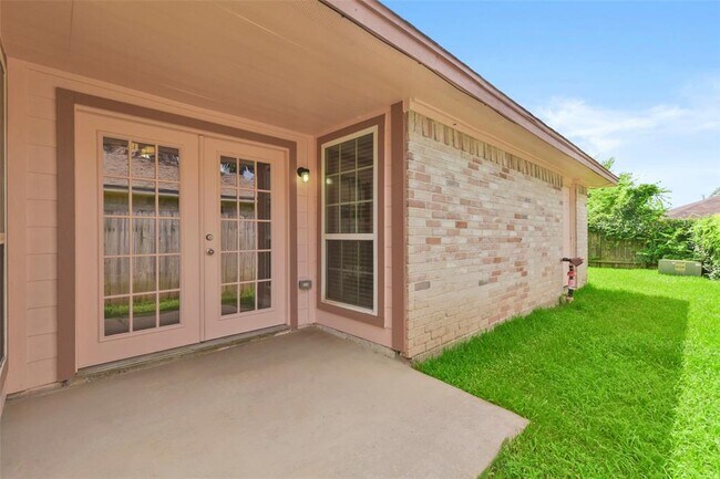 Building Photo - 3110 Oak Rock