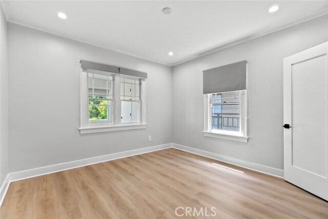 Building Photo - 408 W Dryden St