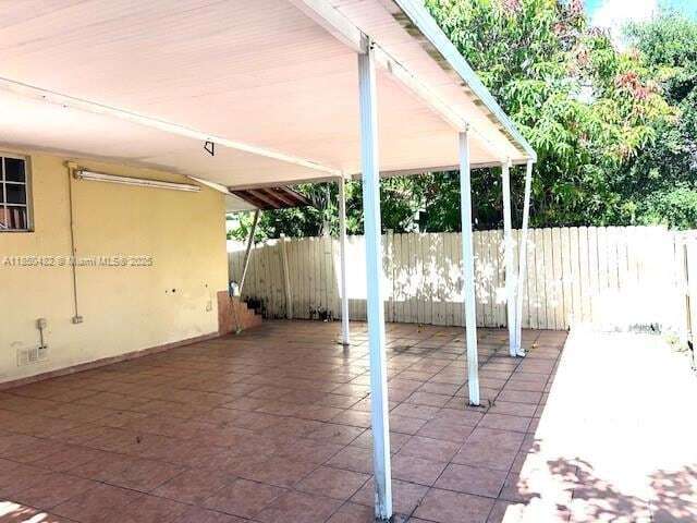 Building Photo - 500 SW 51st Ave