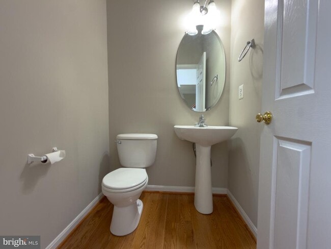 Building Photo - 1929 Melvor Ln