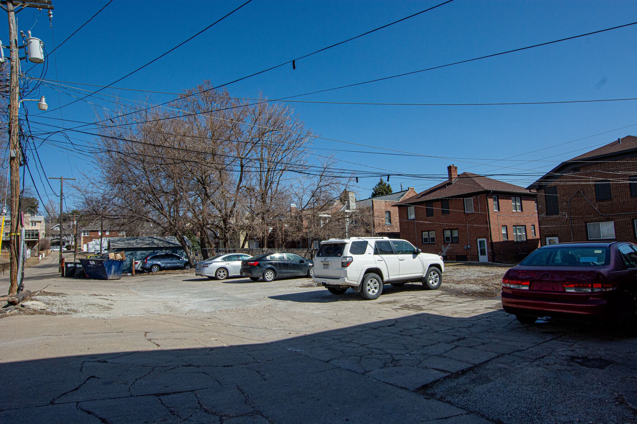 Building Photo - 3812 Dodge St