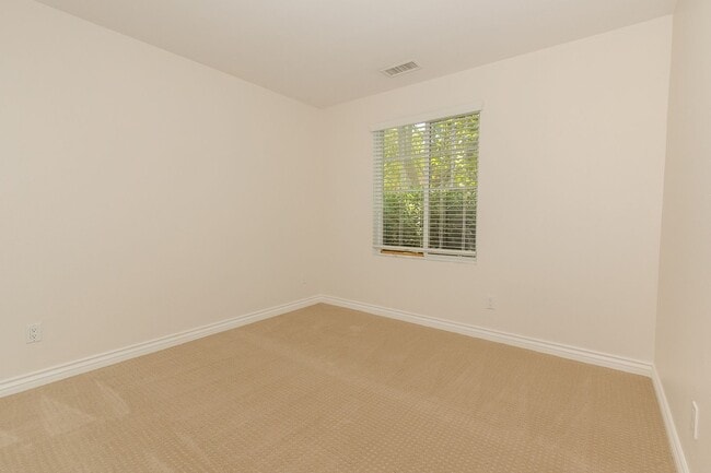 Building Photo - 9955 Watergum Trl