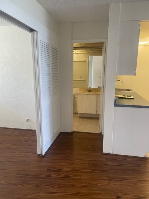 Building Photo - 87-561-561 Farrington Hwy
