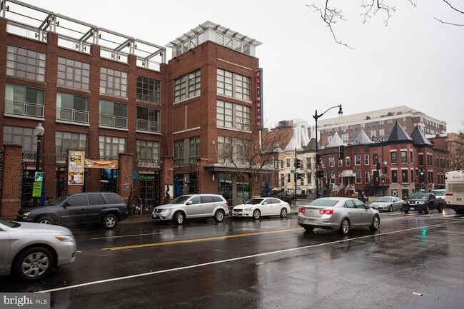 Building Photo - 1701 16th St NW