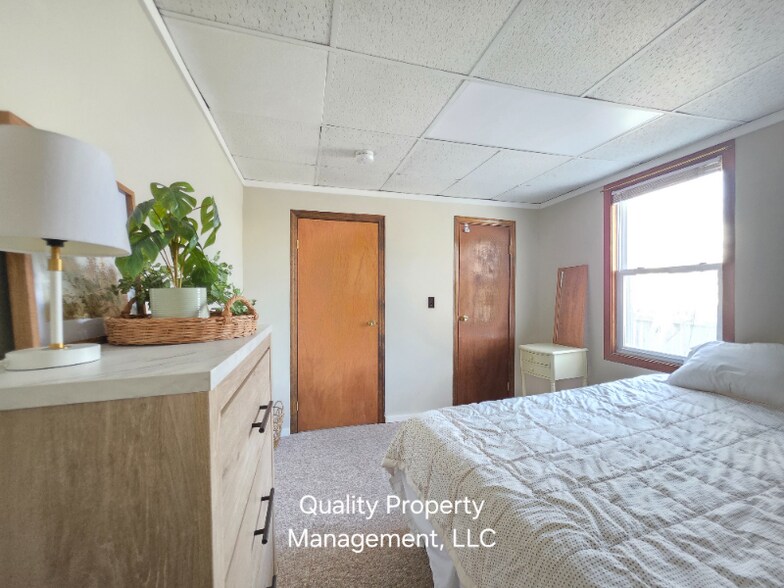 Building Photo - 82 Fourth St