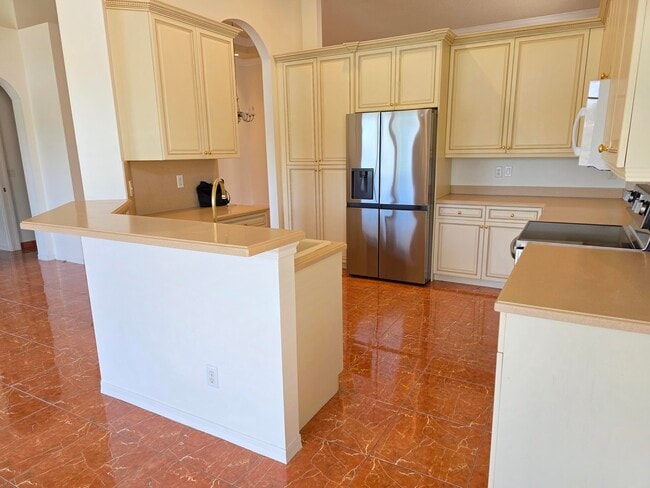 Building Photo - 7145 Veneto Dr