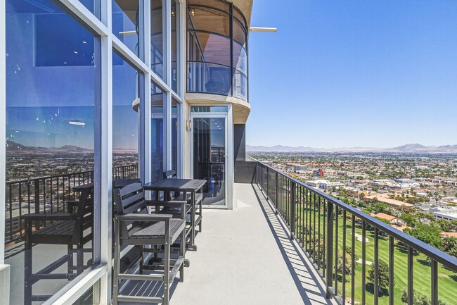Building Photo - 3111 Bel Air Dr