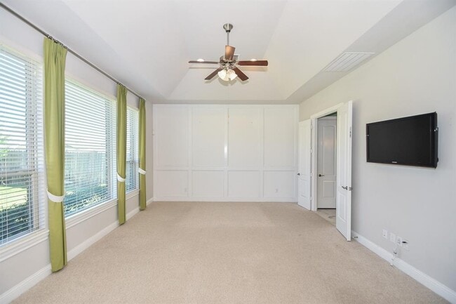 Building Photo - 20310 Corbin Creek Dr