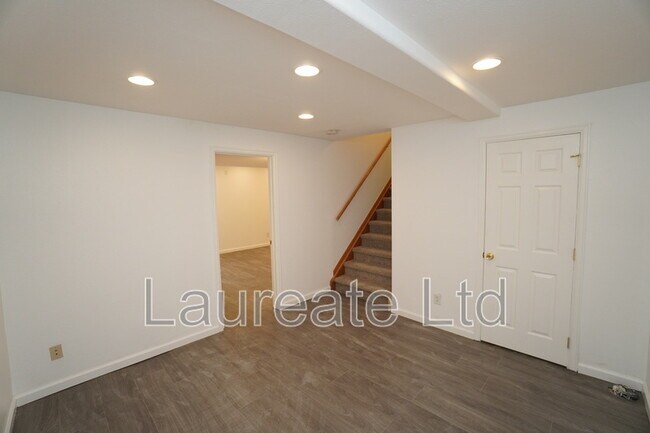 Building Photo - 10182 Woodrose Ct