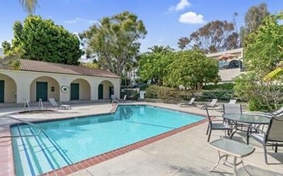 Building Photo - 6435 Kanan Dume Rd