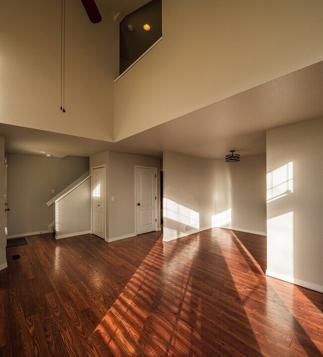 Building Photo - 1419 Red Mountain Dr