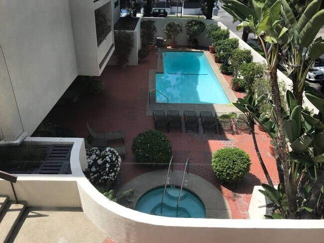 Building Photo - 8380 Waring Ave