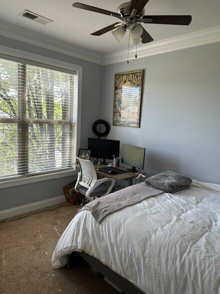 Bedroom 2/ Office - 953 Ingleside Ave