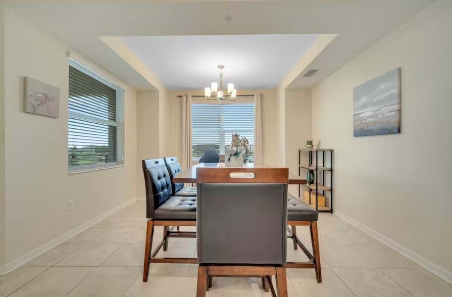 Building Photo - 4721 Clock Tower Dr