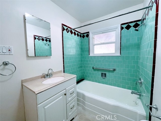 Building Photo - 15334 Orizaba Ave