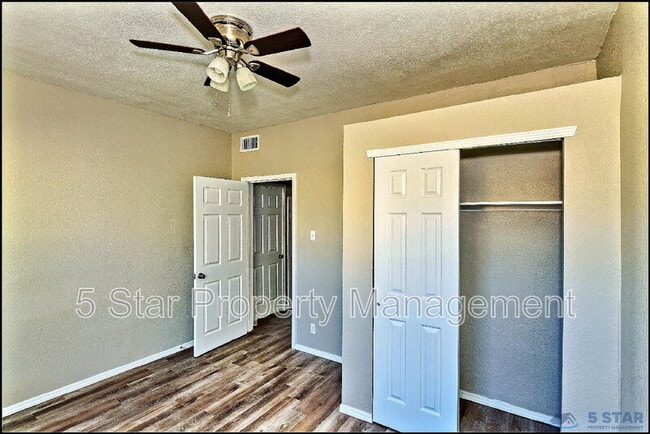 Building Photo - 615 Arizona Ave