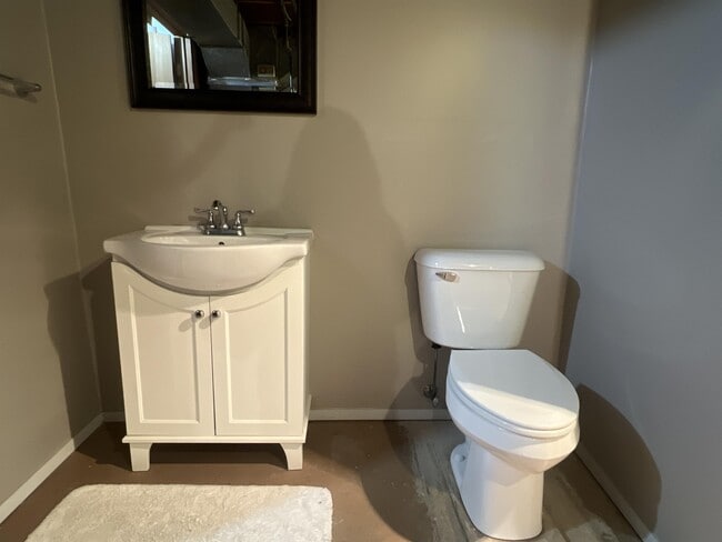 Building Photo - 3428 Dove St