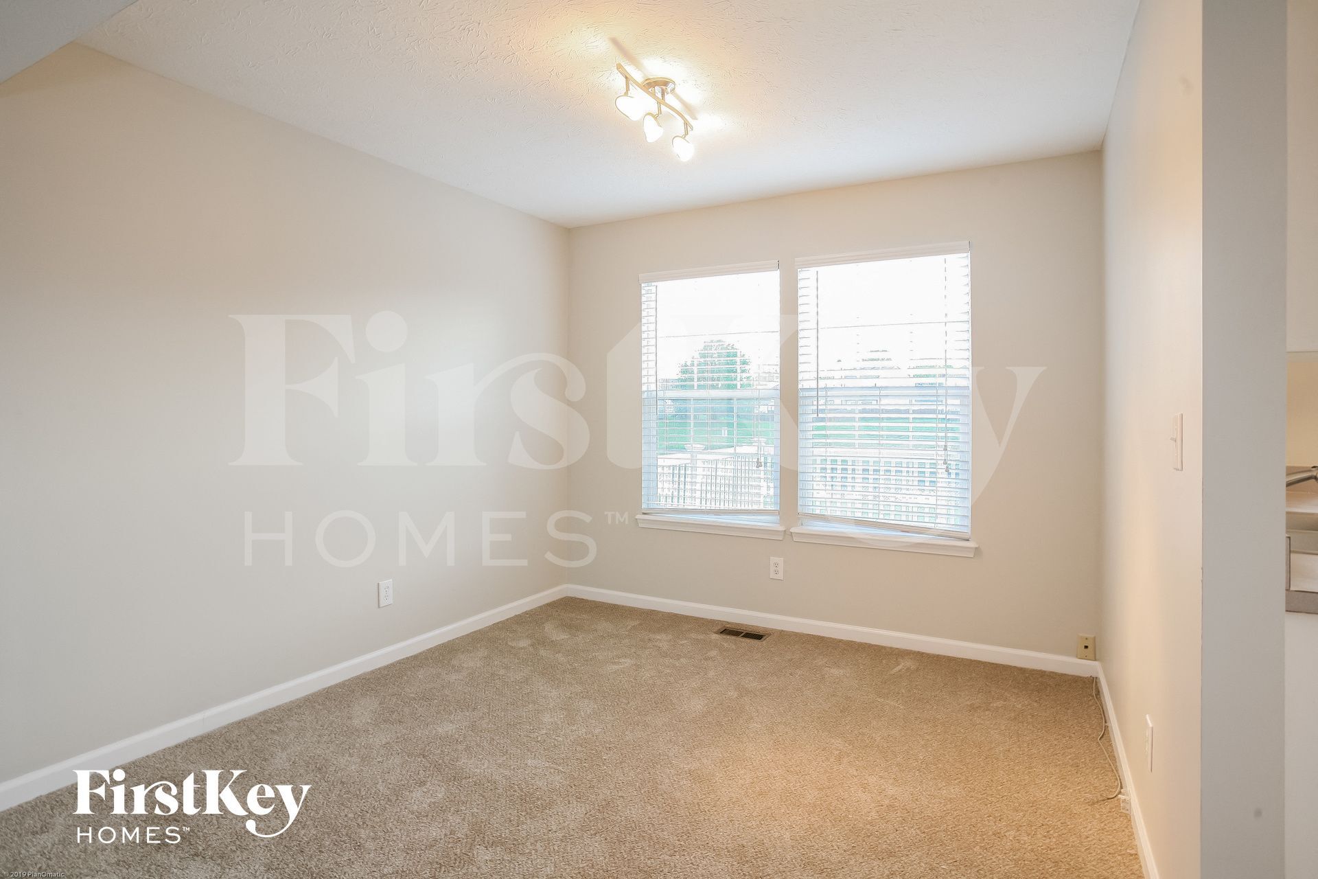 Building Photo - 2026 Coldwater Ct