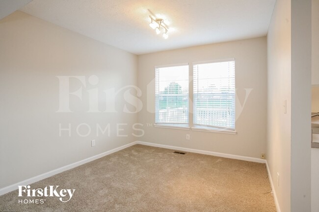 Building Photo - 2026 Coldwater Ct