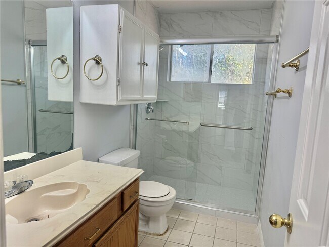 Building Photo - 8819 Diamond Lake Ln