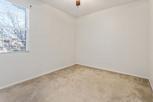 Building Photo - 1429 Caminito Sardinia